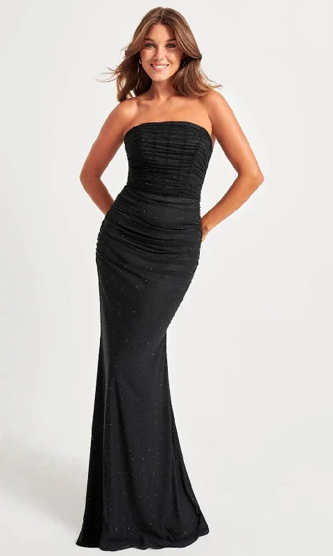 Dive Into Trendy Women's Fashion Faviana 11040 - Ruched Strapless Prom Gown