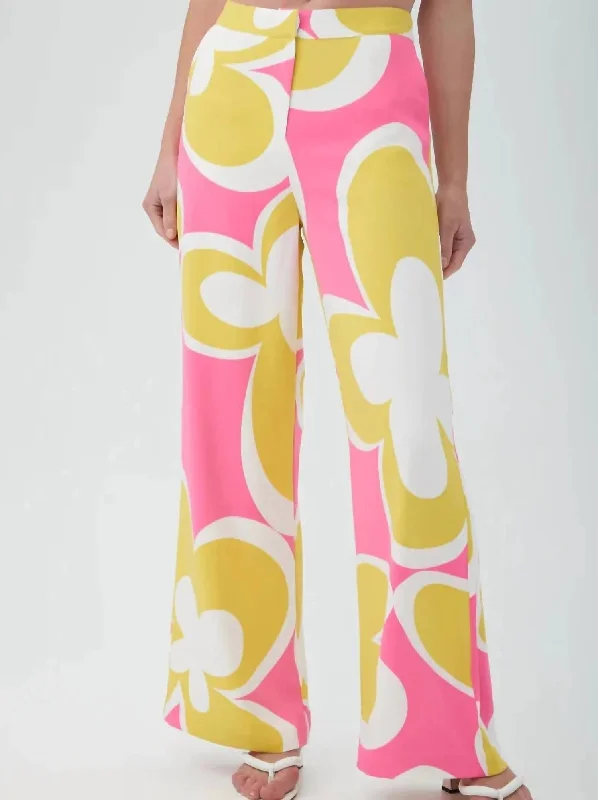 Day-To-Night Styles Verity Wide Leg Pants In Multi