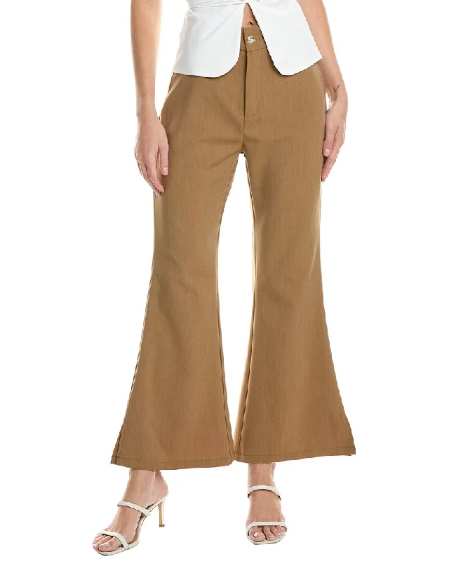 Travel Essentials Femme Society Linen-Blend Pant