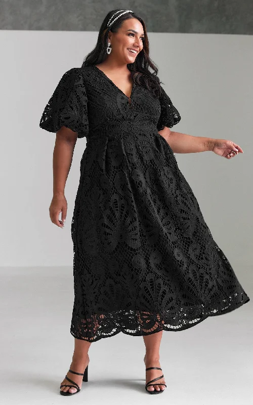 Sophisticated Style Hazelle Lace Maxi Dress - Black