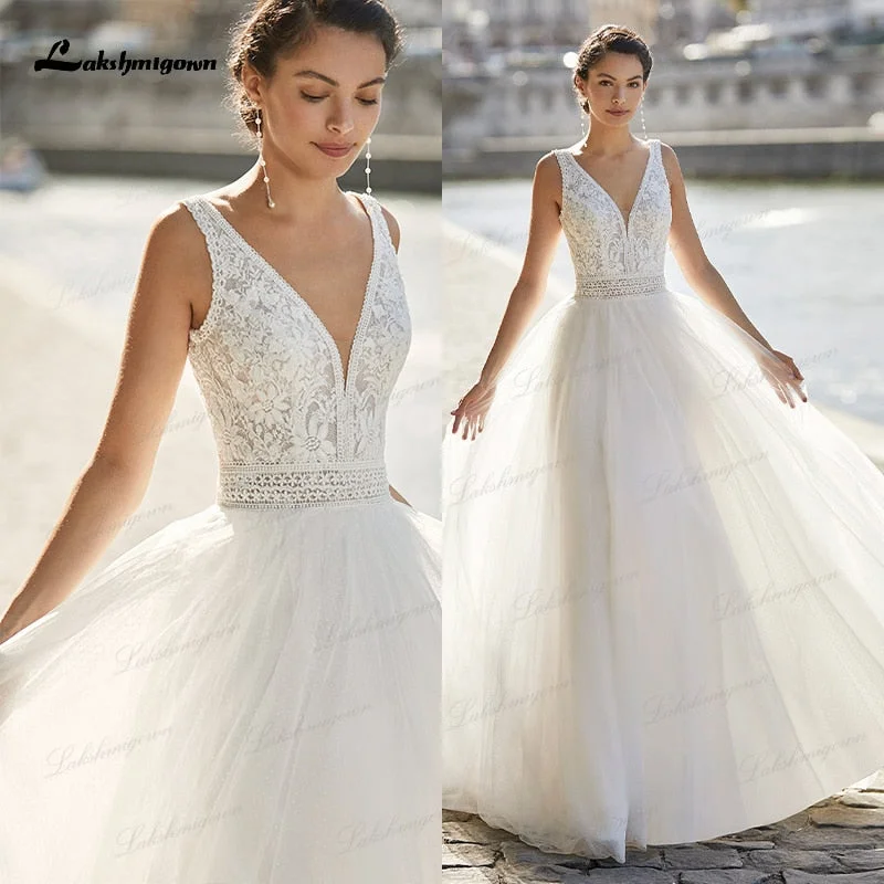 Edgy Fashion Roycebridal New Boho Lace Wedding Dress 2021 V-neckline robe mariee Tulle A-Line Beach Bridal Gown with Shoulder Straps vestido de novia