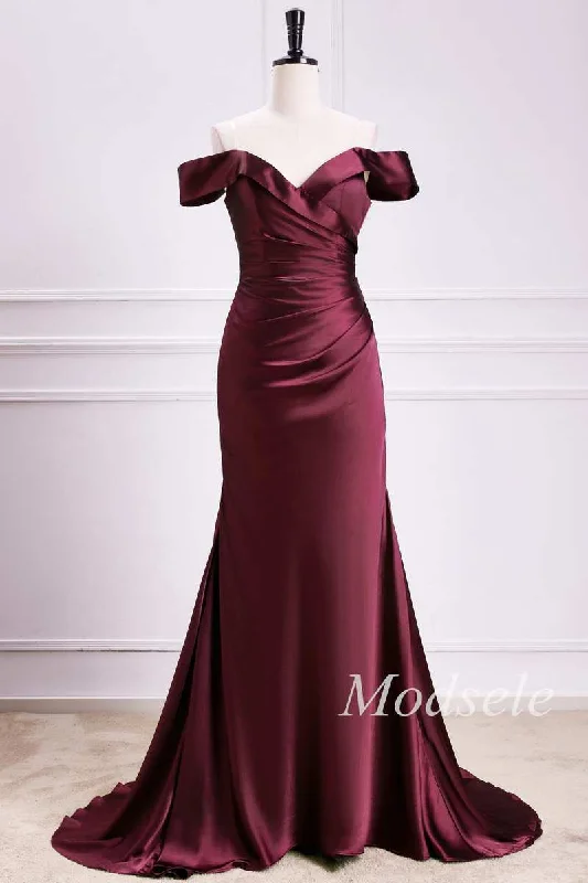 Sustainable Fashion Extravaganza Off-the-Shoulder Pleated Trumpet Maxi Dress in Burgundy