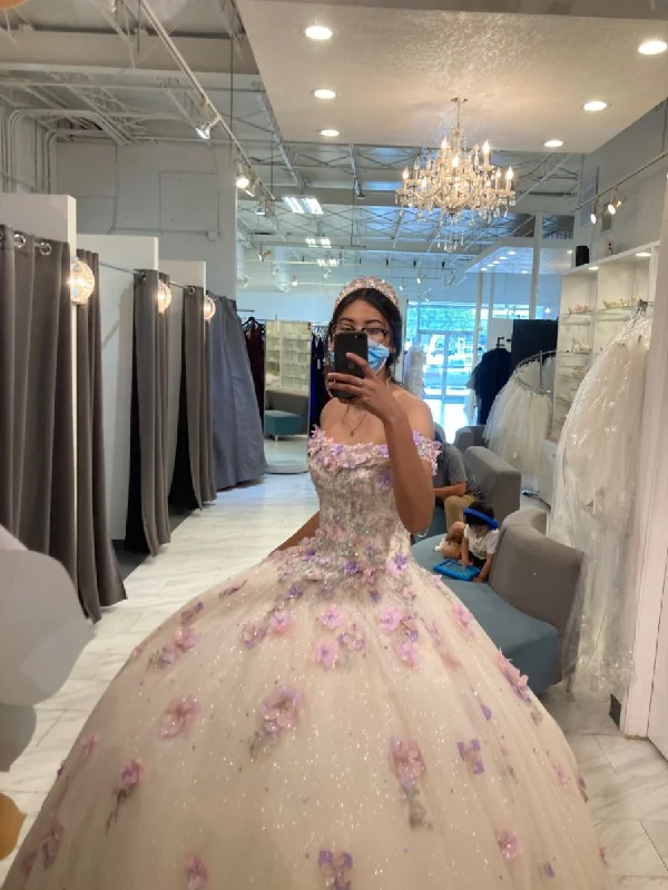 Clothing Sales Stunning Off The Shoulder Floral Applique Quinceanera Dress Ball Gown Sweet 16 Dress Y4513