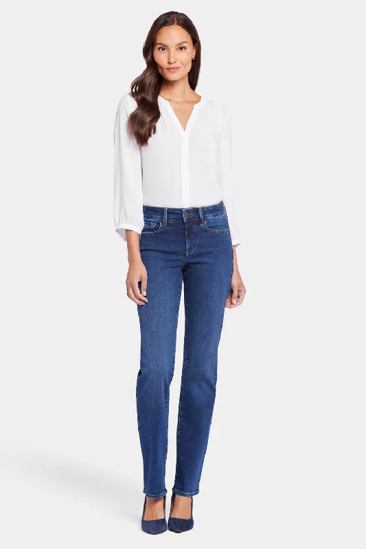 Seasonal Trends Marilyn Straight Jeans In Petite - Cooper