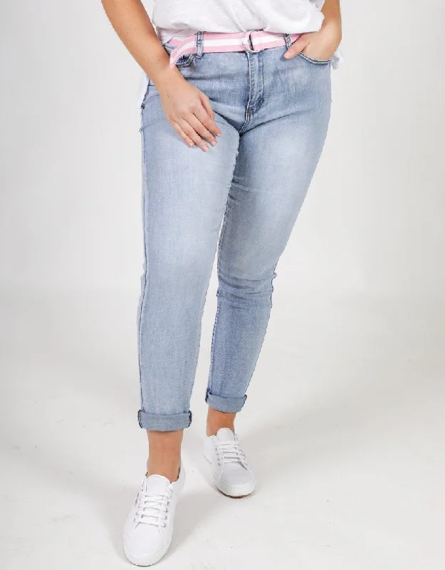 Your Timeless Wardrobe Awaits Plus Size Frayed Slim Fit Jeans - Light Denim