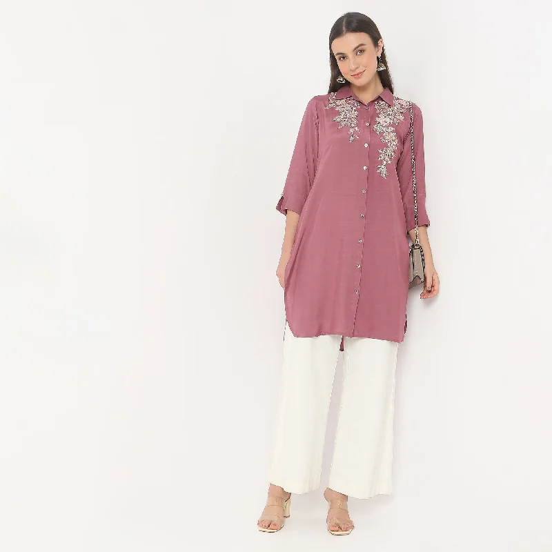 The Latest Trends Straight Fit Embroidered Kurta